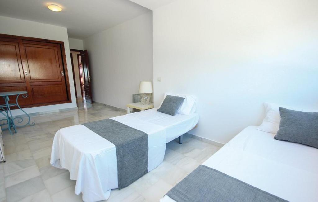 Penthouse On The Beachfront Estepona Exterior foto