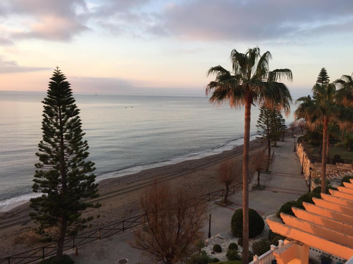 Penthouse On The Beachfront Estepona Exterior foto